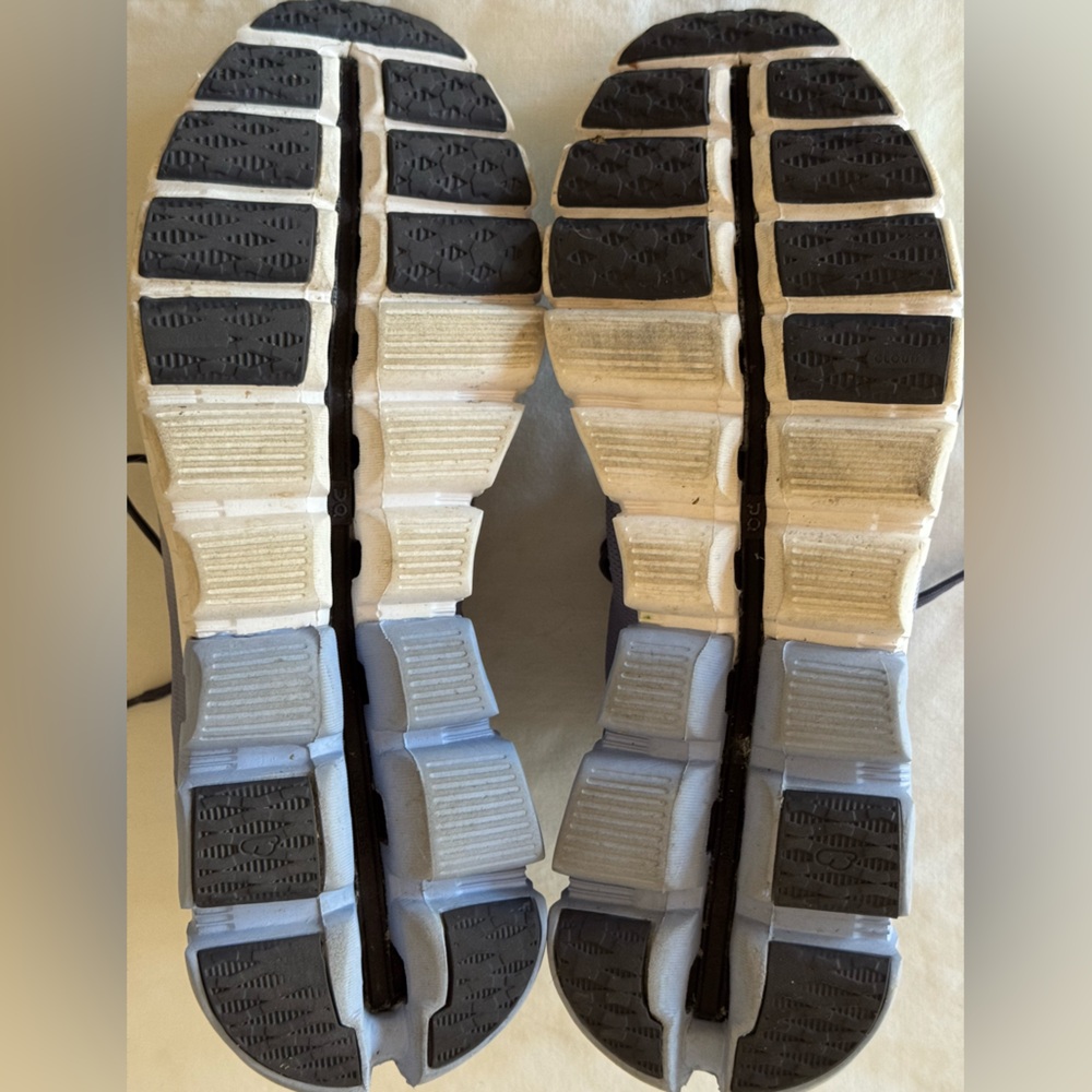 On Cloud Cloudflow Nimbus Seedling Running Walkin… - image 8